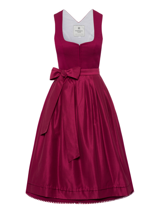 Dirndl Nelly