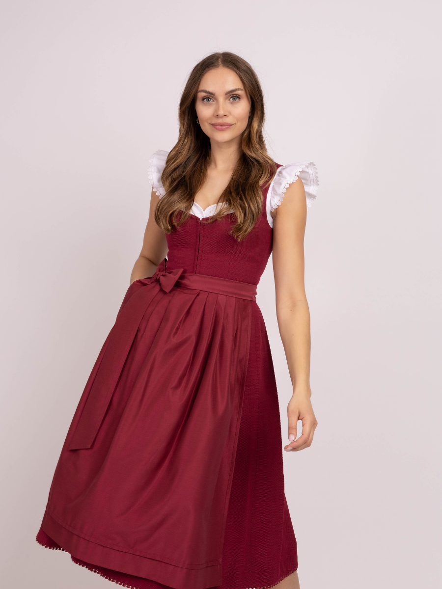 Dirndl Nelly