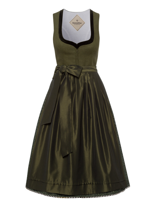 Dirndl Emily